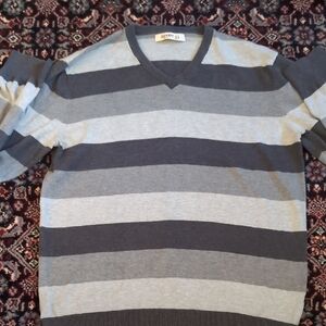 Old Navy Men's V-Neck Striped Sweater - Gray and Dark Gray